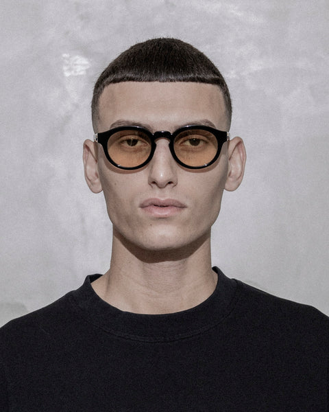 Dan - Black